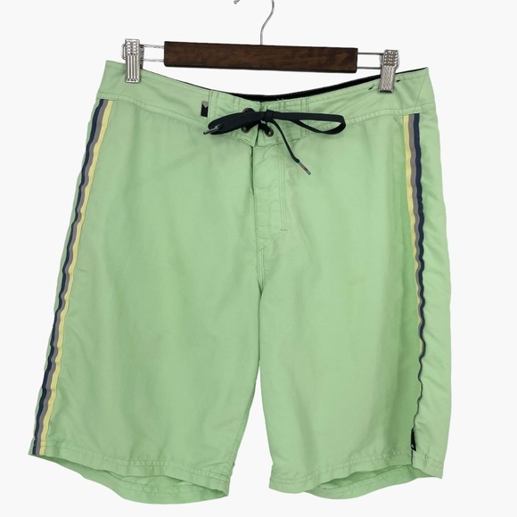 Quiksilver Seafoam Green Boardshorts - Picture 1 of 8